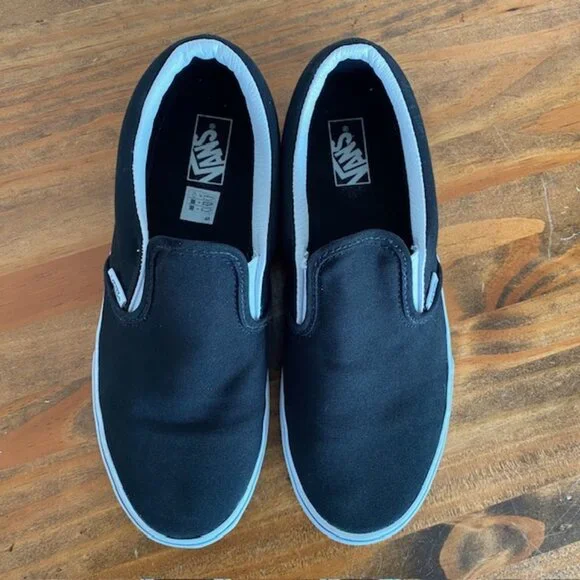 Vans Black Slip-on Sneakers - Size 6 - Picture 3 of 9